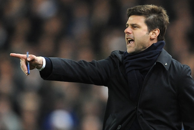 FILE - In this April 18, 2016 file photo, Tottenham's manager Mauricio Pochettino shouts during an English Premier League soccer match against Stoke City in Stoke on Trent, England. Pochettino plans to extend his Tottenham contract until 2021. The Argentine, who arrived at Tottenham on a five-year contract in 2014, announced on Friday, April 29, 2016, he has verbally agreed to a new five-year deal. (AP Photo/Rui Vieira, File)