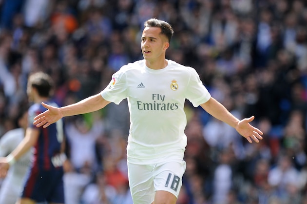 MADRID, SPAIN - APRIL 09:  Lucas Vazquez  of Real Madrid celebrates scoring his sid's 2nd goal during the La Liga match between Real Madrid and Eibar at Estadio Santiago Bernabeu on April 9, 2016 in Madrid, Spain.  (Photo by Denis Doyle/Getty Images)