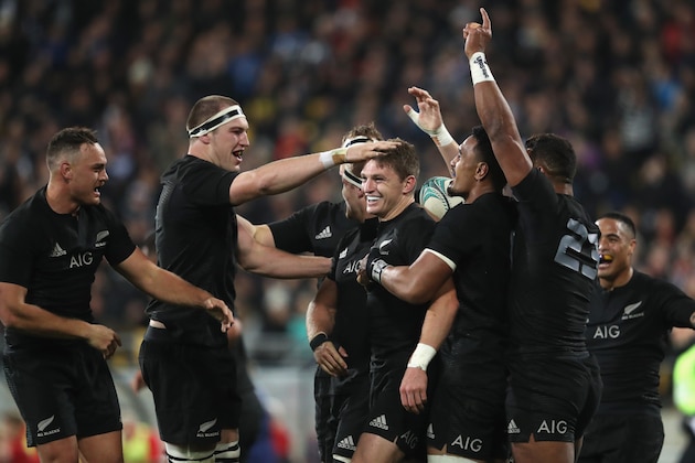 WELLINGTON, NEW ZEALAND - JUNE 18: Beauden Barrett of the All Blacks (C) celebrates his try  during the International Test match between the New Zealand All Blacks and Wales at Westpac Stadium on June 18, 2016 in Wellington, New Zealand.  (Photo by Phil Walter/Getty Images)