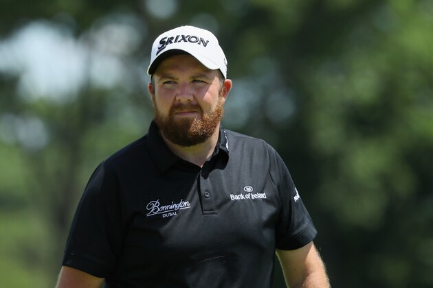 OAKMONT, PA - JUNE 18:  Shane Lowry of Ireland waits off the ninth green during the continuation of the second round of the U.S. Open at Oakmont Country Club on June 18, 2016 in Oakmont, Pennsylvania.  (Photo by Andrew Redington/Getty Images)
