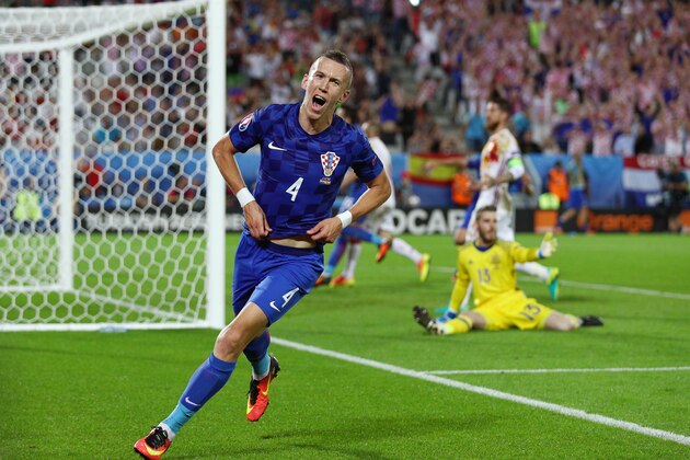 BORDEAUX, FRANCE - JUNE 21: Ivan Perisic of Croatia celebrates scoring his team's second goal during the UEFA EURO 2016 Group D match between Croatia and Spain at Stade Matmut Atlantique on June 21, 2016 in Bordeaux, France.  (Photo by Ian Walton/Getty Images)