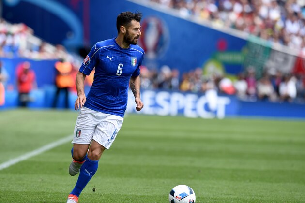 TOULOUSE, FRANCE - JUNE 17:  Antonio Candreva of Italy in action during the UEFA EURO 2016 Group E match between Italy and Sweden at Stadium Municipal on June 17, 2016 in Toulouse, France.  (Photo by Claudio Villa/Getty Images)