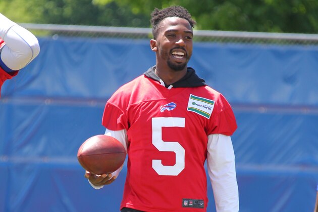 Buffalo Bills quarterback Tyrod Taylor (5) walks off the field during the team's NFL football minicamp in Orchard Park, N.Y., Tuesday, June 14, 2016. (AP Photo/Bill Wippert)