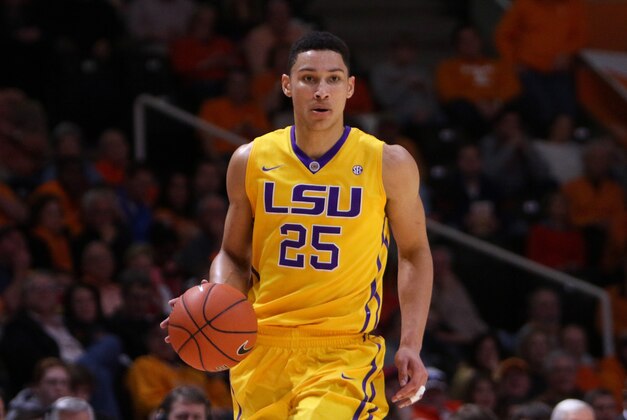 Feb 20, 2016; Knoxville, TN, USA;  LSU Tigers forward Ben Simmons (25) dribbles the ball against the Tennessee Volunteers at Thompson-Boling Arena. Mandatory Credit: Randy Sartin-USA TODAY Sports