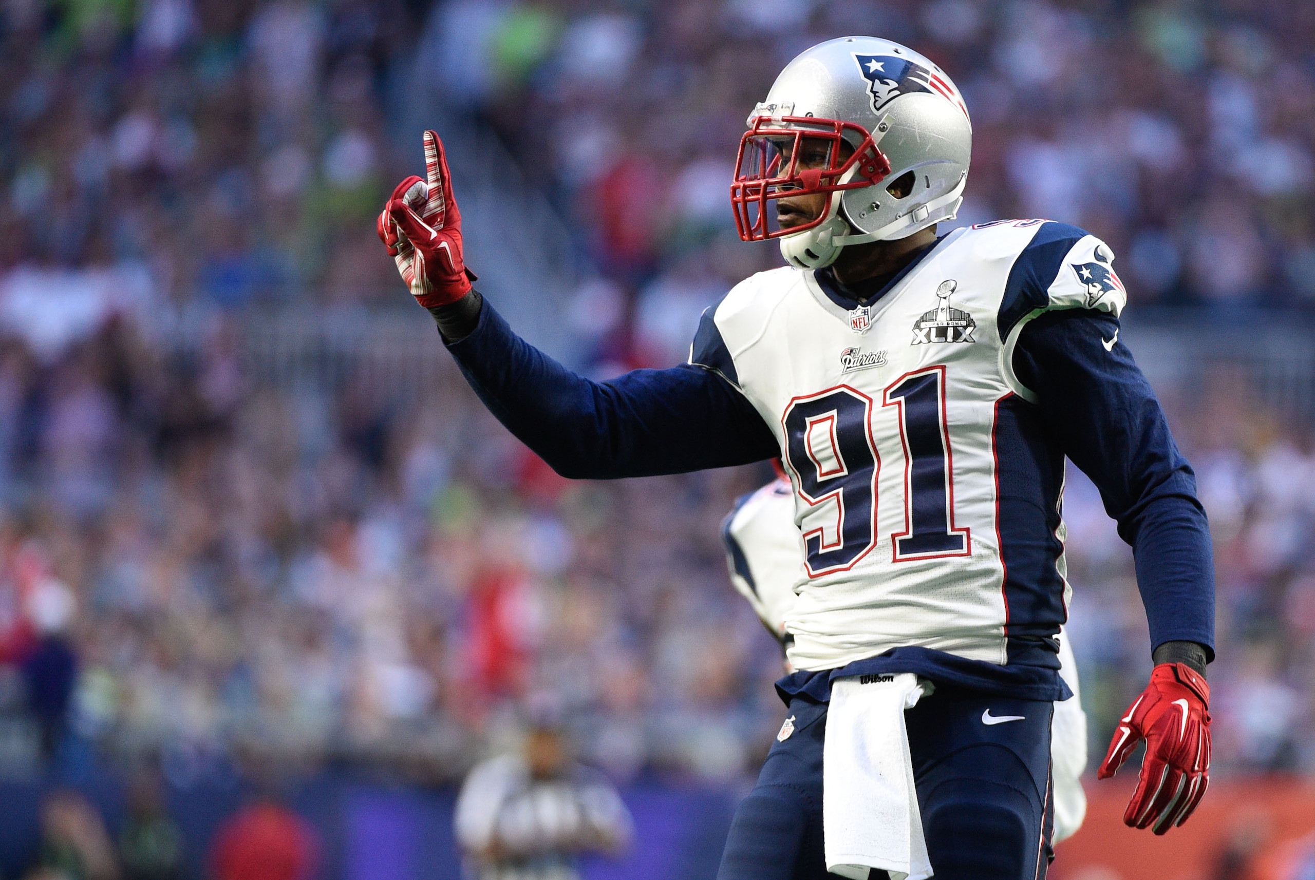Feb 1, 2015; Glendale, AZ, USA; New England Patriots outside linebacker Jamie Collins (91) celebrates during Super Bowl XLIX against the Seattle Seahawks at University of Phoenix Stadium. The Patriots defeated the Seahawks 28-24. Mandatory Credit: Kyle Terada-USA TODAY Sports Feb 1, 2015; Glendale, AZ, USA; New England Patriots outside linebacker Jamie Collins (91) celebrates during Super Bowl XLIX against the Seattle Seahawks at University of Phoenix Stadium. The Patriots defeated the Seahawks 28-24. Mandatory Credit: Kyle Terada-USA TODAY Sports