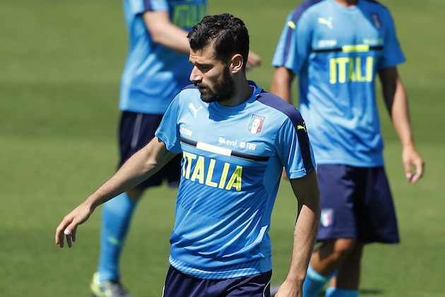 Italy's Antonio Candreva attends a training session at the Bernard Gasset center in Montpellier, France, Friday, June 24, 2016. Italy will face Spain in a Euro 2016 round of 16 soccer match in Paris on Monday, June 27, 2016. (AP Photo/Antonio Calanni)