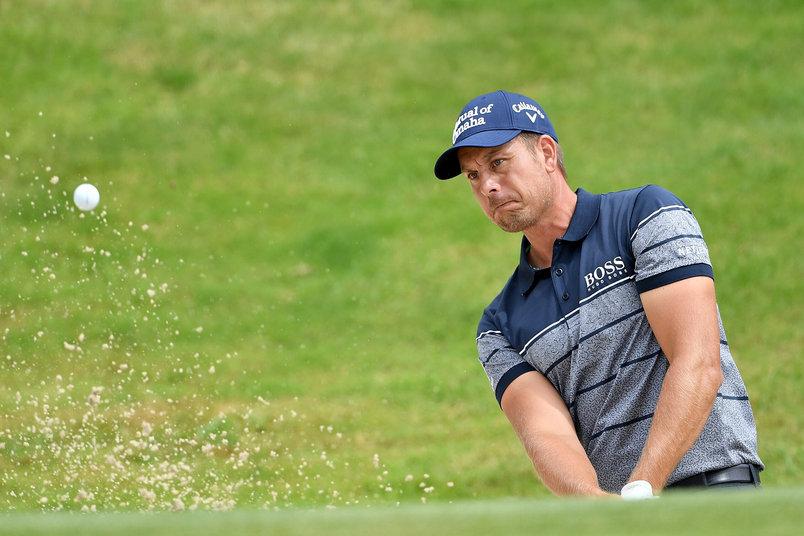 COLOGNE, GERMANY - JUNE 26:  Henrik Stenson of Sweden hits from a bunker during the final round of the BMW International Open at Gut Larchenhof on June 26, 2016 in Cologne, Germany.  (Photo by Stuart Franklin/Getty Images)