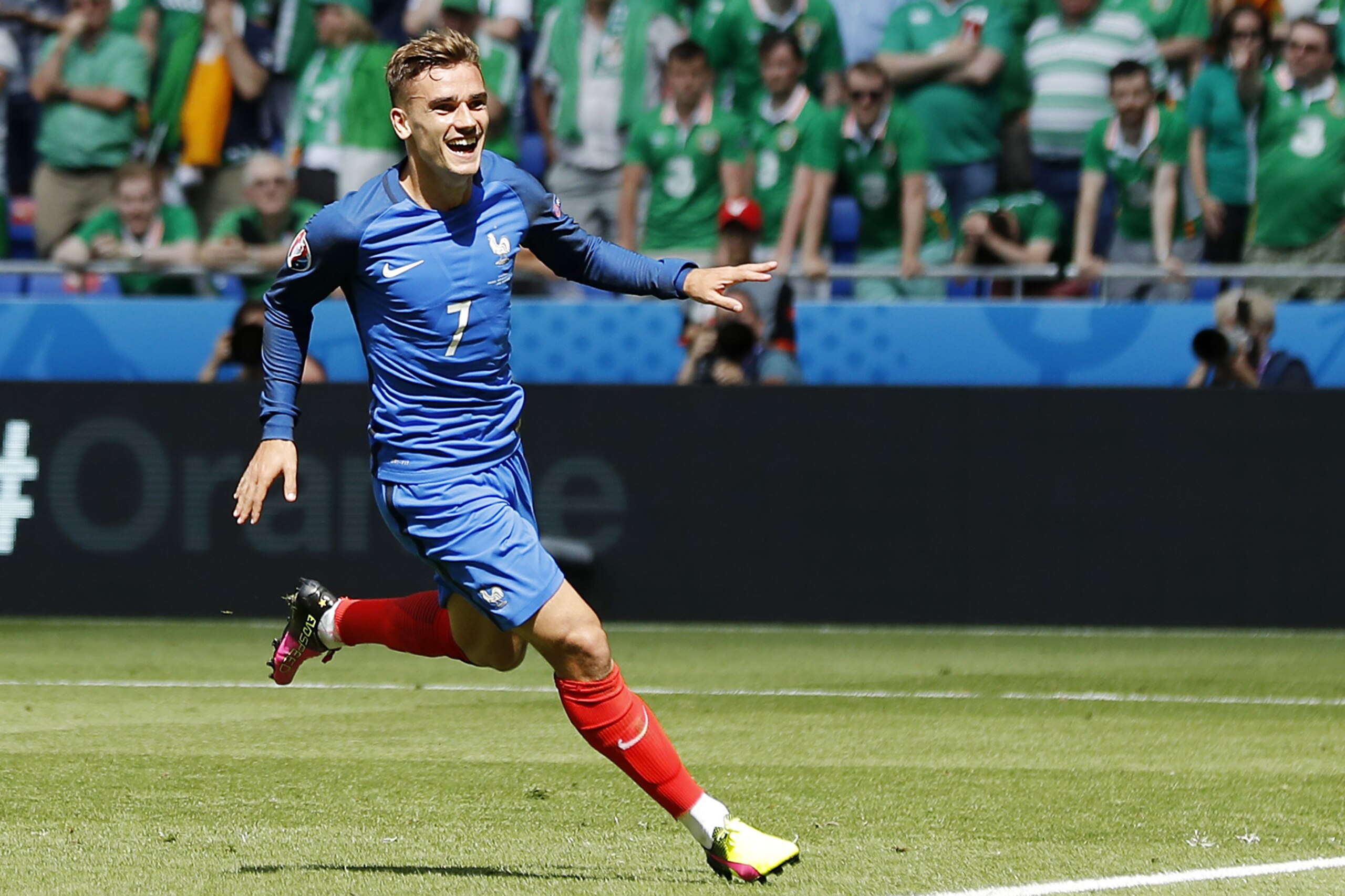 France's Antoine Griezmann celebrates after scoring his side's second goal during the Euro 2016 round of 16 soccer match between France and Ireland, at the Grand Stade in Decines-­Charpieu, near Lyon, France, Sunday, June 26, 2016. (AP Photo/Laurent Cipriani)