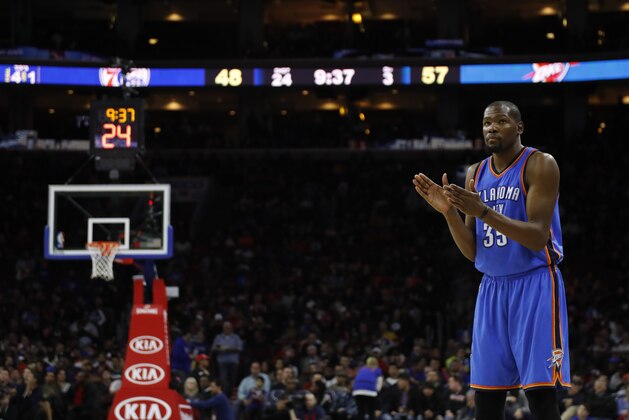 Oklahoma City Thunder's Kevin Durant in action during an NBA basketball game against the Philadelphia 76ers, Friday, March 18, 2016, in Philadelphia. (AP Photo/Matt Slocum)
