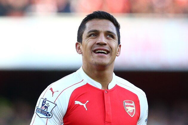 LONDON, ENGLAND - APRIL 30: Alexis Sanchez of Arsenal reacts after a missed chance during the Barclays Premier League match between Arsenal and Norwich City at The Emirates Stadium on April 30, 2016 in London, England  (Photo by Paul Gilham/Getty Images)