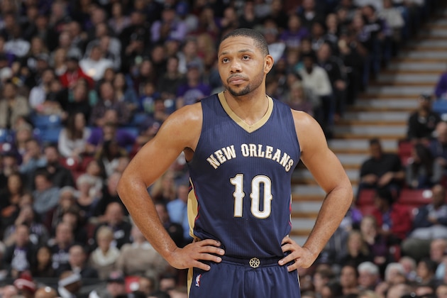 SACRAMENTO, CA - JANUARY 13: Eric Gordon #10 of the New Orleans Pelicans looks on during the game against the Sacramento Kings on January 13, 2016 at Sleep Train Arena in Sacramento, California. NOTE TO USER: User expressly acknowledges and agrees that, by downloading and or using this photograph, User is consenting to the terms and conditions of the Getty Images Agreement. Mandatory Copyright Notice: Copyright 2016 NBAE (Photo by Rocky Widner/NBAE via Getty Images)