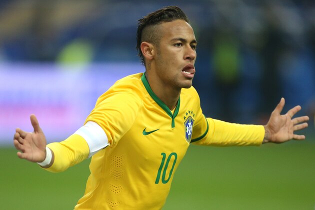 PARIS, FRANCE - MARCH 26: Neymar Jr of Brazil celebrates his goal during the international friendly match between France and Brazil at Stade de France on March 26, 2015 in Saint-Denis near Paris, France. (Photo by Jean Catuffe/Getty Images)
