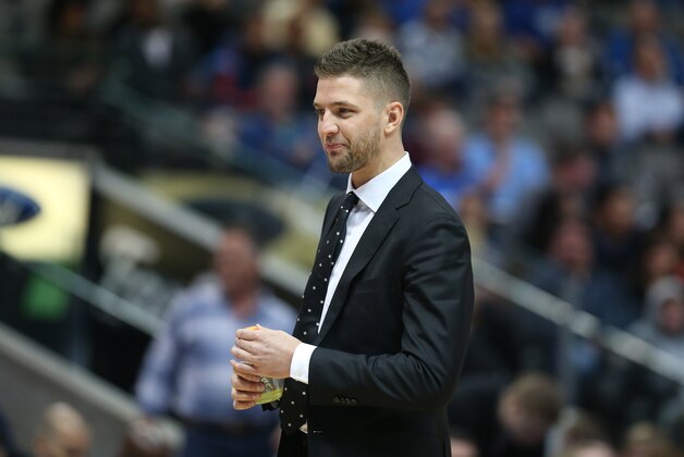 Mar 20, 2016; Dallas, TX, USA; Dallas Mavericks injured forward Chandler Parsons (25) during a timeout from the game against the Portland Trail Blazers at American Airlines Center. Mandatory Credit: Matthew Emmons-USA TODAY Sports