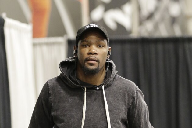 Oklahoma City Thunder forward Kevin Durant   arrives for Game 5 of a second-round NBA basketball playoff series, Tuesday, May 10, 2016, in San Antonio. (AP Photo/Eric Gay)