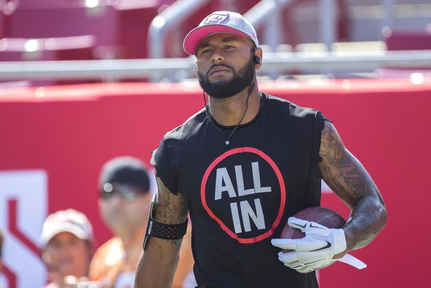 Oct 11, 2015; Tampa, FL, USA; Tampa Bay Buccaneers wide receiver Louis Murphy during warmups prior to a game against the Jacksonville Jaguars at Raymond James Stadium. Mandatory Credit: Logan Bowles-USA TODAY Sports
