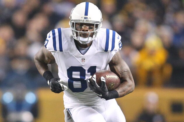 Dec 6, 2015; Pittsburgh, PA, USA; Indianapolis Colts wide receiver Andre Johnson (81) runs after a pass reception against the Pittsburgh Steelers during the second quarter at Heinz Field. Mandatory Credit: Charles LeClaire-USA TODAY Sports