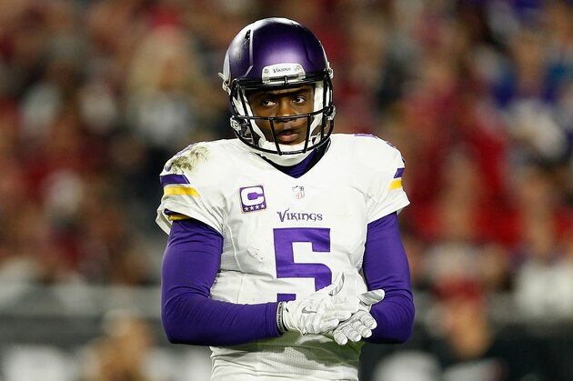 GLENDALE, AZ - DECEMBER 10:  Quarterback Teddy Bridgewater #5 of the Minnesota Vikings during the NFL game against the Arizona Cardinals at the University of Phoenix Stadium on December 10, 2015 in Glendale, Arizona. The Cardinals defeated the Vikings 23-20.  (Photo by Christian Petersen/Getty Images)