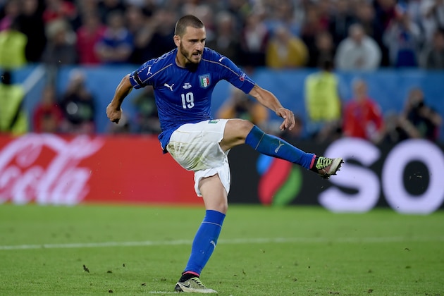 BORDEAUX, FRANCE - JULY 02:  Leonardo Bonucci of Italy misses during the penalty shoot out following the UEFA Euro 2016 Quarter Final match between Germany and Italy at Stade Matmut Atlantique on July 2, 2016 in Bordeaux, France.  (Photo by Claudio Villa/Getty Images)