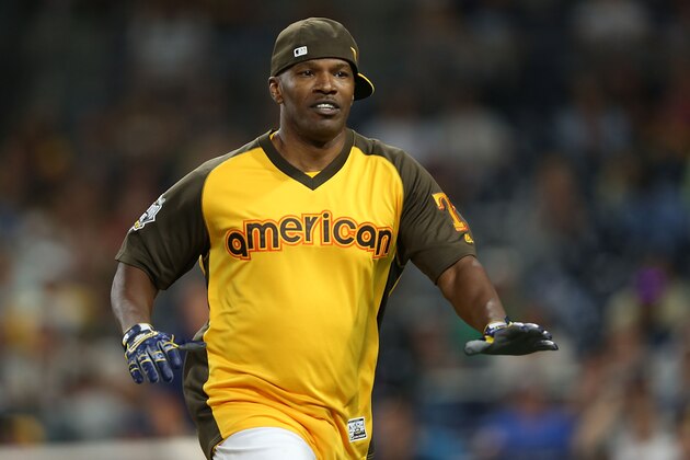 SAN DIEGO, CA - JULY 10:  Jamie Foxx in action during the MLB 2016 All-Star Legends and Celebrity Softball Game at PETCO Park on July 10, 2016 in San Diego, California.  (Photo by Joe Scarnici/Getty Images)