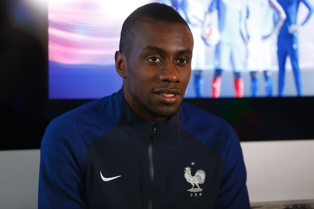 France's midfielder Blaise Matuidi holds a press conference to present the new French national football team jersey, on March 17 in Paris, ahead of the Euro 2016 European football championships. / AFP / THOMAS SAMSON        (Photo credit should read THOMAS SAMSON/AFP/Getty Images)