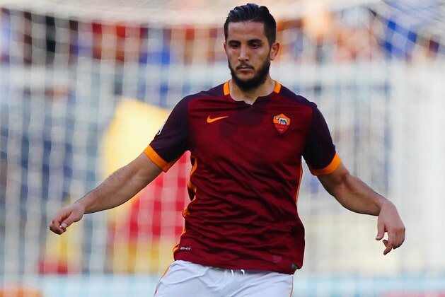 ROME, ITALY - SEPTEMBER 20:  Kostas Manolas of AS Roma in action during the Serie A match between AS Roma and US Sassuolo Calcio at Stadio Olimpico on September 20, 2015 in Rome, Italy.  (Photo by Paolo Bruno/Getty Images)