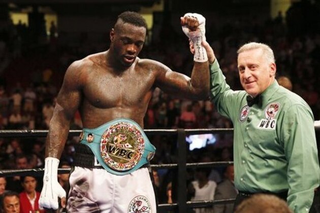 Deontay Wilder defeats Chris Arreola during the WBC heavyweight boxing match, Saturday, July 16, 2016, in Birmingham, Ala. (AP Photo/Brynn Anderson)