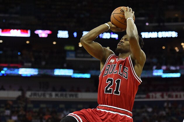 NEW ORLEANS, LA - APRIL 11:  Jimmy Butler #21 of the Chicago Bulls takes a shot during the second half of a game against the New Orleans Pelicans at the Smoothie King Center on April 11, 2016 in New Orleans, Louisiana. NOTE TO USER: User expressly acknowledges and agrees that, by downloading and or using this photograph, User is consenting to the terms and conditions of the Getty Images License Agreement.  (Photo by Stacy Revere/Getty Images)