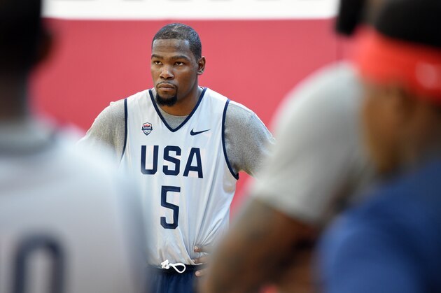 LAS VEGAS, NV - JULY 18: Kevin Durant #5 of the USA Basketball Men's National Team during practice on July 18, 2016 at Mendenhall Center on the University of Nevada, Las Vegas campus in Las Vegas, Nevada. NOTE TO USER: User expressly acknowledges and agrees that, by downloading and or using this photograph, User is consenting to the terms and conditions of the Getty Images License Agreement. Mandatory Copyright Notice: Copyright 2016 NBAE (Photo by Andrew D. Bernstein/NBAE via Getty Images)