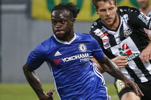 VELDEN, AUSTRIA - JULY 20:  Victor Moses (L) of Chelsea in action against Boris Huttenbrenner (R) of WAC RZ Pellets the friendly match between WAC RZ Pellets and Chelsea F.C. at Worthersee Stadion on July 20, 2016 in Velden, Austria. (Photo by Srdjan Stevanovic/Getty Images)