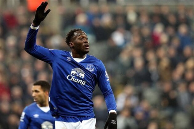 Everton's Romelu Lukaku during the English Premier League soccer match between Newcastle United and Everton at St James' Park, Newcastle, England, Saturday, Dec. 26, 2015. (AP Photo/Scott Heppell)