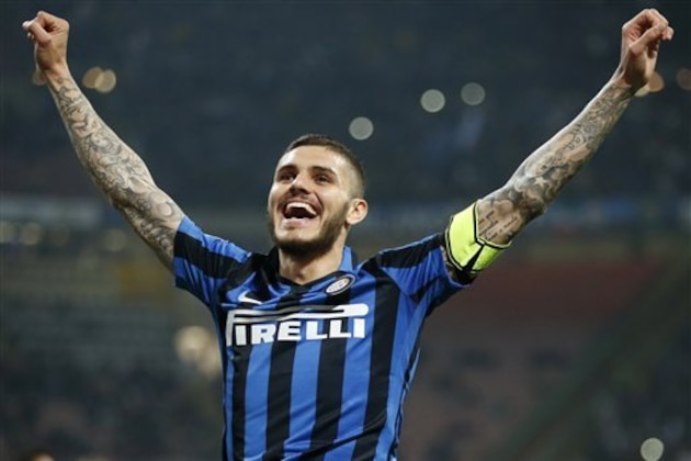 Inter Milan's Mauro Icardi celebrates after scoring during the Serie A soccer match between Inter Milan and Torino at the San Siro stadium in Milan, Italy, Sunday, April 3, 2016. (AP Photo/Antonio Calanni)
