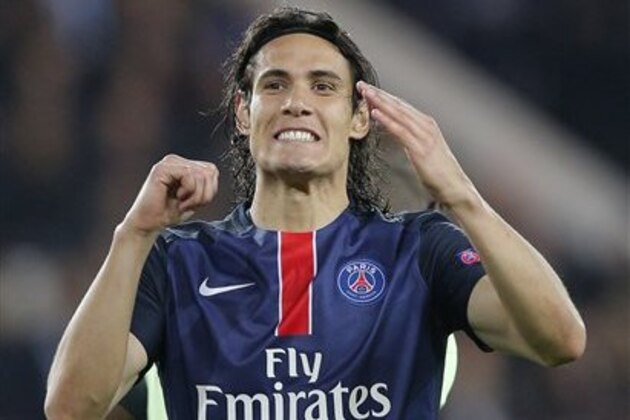 PSG's Edinson Cavani reacts after missing a chance to score during the Champions League quarterfinal first leg soccer match between Paris St Germain and Manchester City at the Parc des Princes stadium in Paris, Wednesday, April 6, 2016. (AP Photo/Christophe Ena)