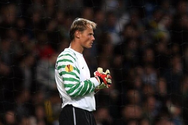 Juventus' goalkeeper Alex Manninger is seen during their Europa League Group A soccer match against Manchester City at The City of Manchester Stadium, Manchester, England, Thursday, Sept. 30, 2010. (AP Photo/Scott Heppell)