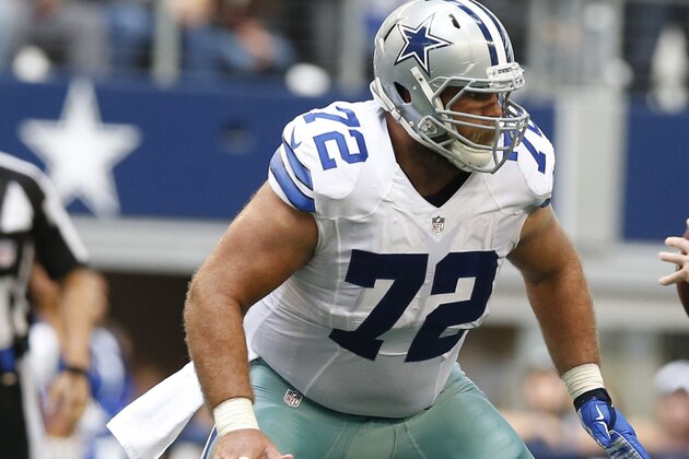 Nov 2, 2014; Arlington, TX, USA; Dallas Cowboys center Travis Frederick (72) in action against the Arizona Cardinals at AT&T Stadium. Mandatory Credit: Matthew Emmons-USA TODAY Sports