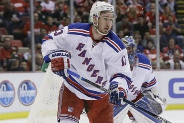 New York Rangers right wing Kevin Hayes positions himself near the net during the second period of an NHL hockey game against the Detroit Red Wings, Saturday, March 12, 2016, in Detroit. (AP Photo/Carlos Osorio)