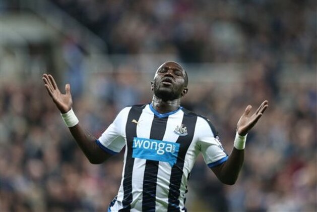 Newcastle United's Moussa Sissoko reacts after failing to score during the English League Cup third round soccer match between Newcastle United and Sheffield Wednesday at St James' Park, Newcastle, England, Wednesday, Sept. 23, 2015. (AP Photo/Scott Heppell)
