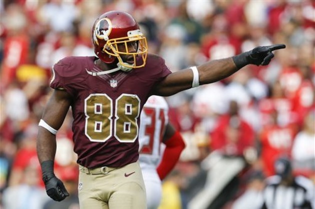 Washington Redskins wide receiver Pierre Garcon (88) points down field during the second half of an NFL football game against the Tampa Bay Buccaneers in Landover, Md., Sunday, Oct. 25, 2015. (AP Photo/Patrick Semansky)