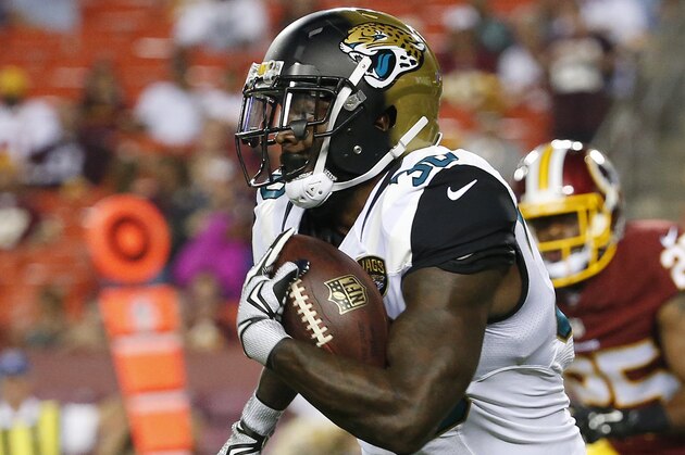 Sep 3, 2015; Landover, MD, USA; Jacksonville Jaguars running back Bernard Pierce (30) carries the ball against the Washington Redskins during the first half at FedEx Field. Mandatory Credit: Amber Searls-USA TODAY Sports