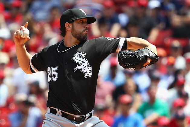 BOSTON, MA - JUNE 23: James Shields #25 of the Chicago White Sox pitches against the Boston Red Sox during the first inning at Fenway Park on June 23, 2016 in Boston, Massachusetts.  (Photo by Maddie Meyer/Getty Images)
