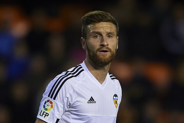 VALENCIA, SPAIN - NOVEMBER 21:  Shkodran Mustafi of Valencia looks on during the La Liga match between Valencia CF and UD Las Palmas at Estadi de Mestalla on November 21, 2015 in Valencia, Spain.  (Photo by Manuel Queimadelos Alonso/Getty Images)