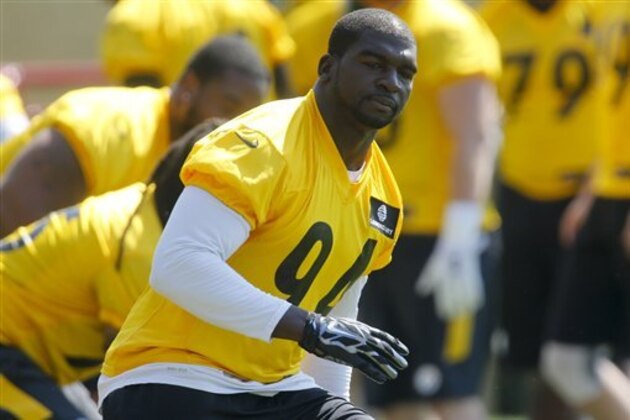 Pittsburgh Steelers inside linebacker Lawrence Timmons (94) at an  NFL football practice, Tuesday, May 24, 2016 in Pittsburgh. (AP Photo/Keith Srakocic)