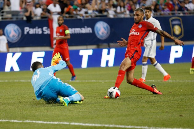 COLUMBUS, OH - JULY 27:  Rubn Yez #31 of Real Madrid C.F. stops a shot from Layvin Kurzawa #20 of Paris Saint-Germain F.C during the second half on July 27, 2016 at Ohio Stadium in Columbus, Ohio. (Photo by Kirk Irwin/Getty Images)