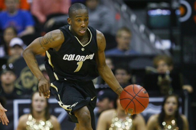 KANSAS CITY, MO - MARCH 14:  Marcus Hall #1 of the Colorado Buffaloes dribbles against Omar Leary #11 of the Oklahoma Sooners during the Phillips 66 Big 12 Championship Quarterfinals at Sprint Center on March 14, 2008 in Kansas City, Missouri. (Photo by Jamie Squire/Getty Images)