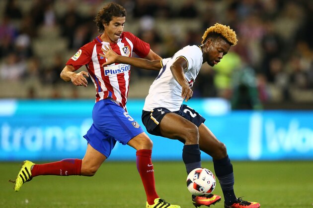MELBOURNE, AUSTRALIA - JULY 29:  Josh Onomah of Tottenham Hotspur and Tiago of Atletico de Madrid compete for the ball during 2016 International Champions Cup Australia match between Tottenham Hotspur and Atletico de Madrid at the Melbourne Cricket Ground on July 29, 2016 in Melbourne, Australia.  (Photo by Scott Barbour/Getty Images)