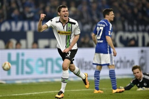 Moenchengladbach's Andreas Christensen celebrates after scoring during the German Bundesliga soccer match between FC Schalke 04 and Borussia Moenchengladbach in Gelsenkirchen, Germany, Friday, March 18, 2016. (AP Photo/Martin Meissner)