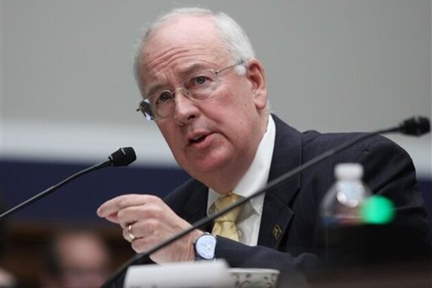 Baylor University President Ken Starr testifies at the House Committee on Education and Workforce on college athletes forming unions, on May 8, 2014 on Capitol Hill in Washington. (AP Photo/Lauren Victoria Burke)