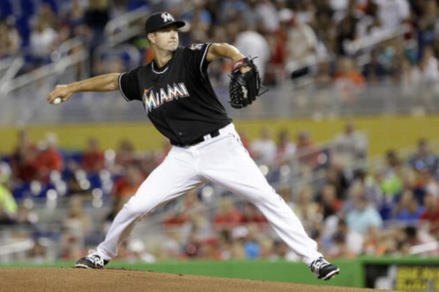 Miami Marlins' Colin Rea pitches against the St. Louis Cardinals in the first inning of a baseball game, Saturday, July 30, 2016, in Miami. (AP Photo/Alan Diaz)