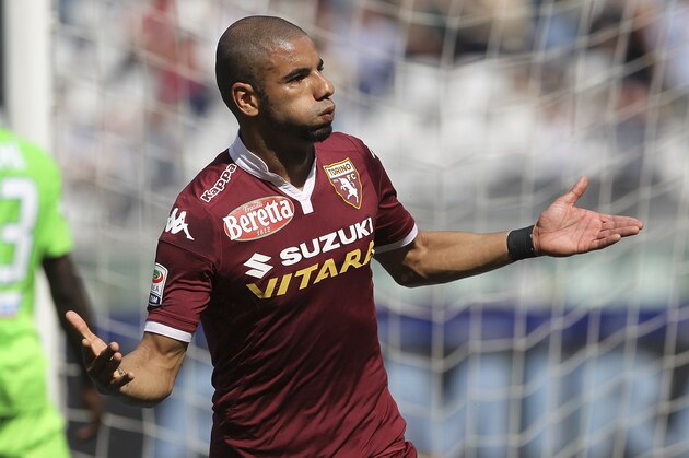 TURIN, ITALY - APRIL 10:  Bruno Peres of Torino FC celebrates after scoring the opening goal during the Serie A match between Torino FC and Atalanta BC at Stadio Olimpico di Torino on April 10, 2016 in Turin, Italy.  (Photo by Marco Luzzani/Getty Images)