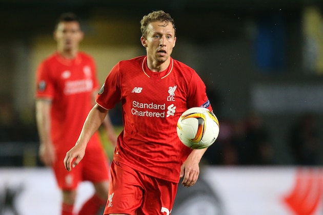 VILLARREAL, SPAIN - APRIL 28: Lucas Leiva of Liverpool in action during the UEFA Europa League semi final first leg match between Villarreal CF and Liverpool FC at Estadio El Madrigal stadium on April 28, 2016 in Villarreal, Spain. (Photo by Jean Catuffe/Getty Images)