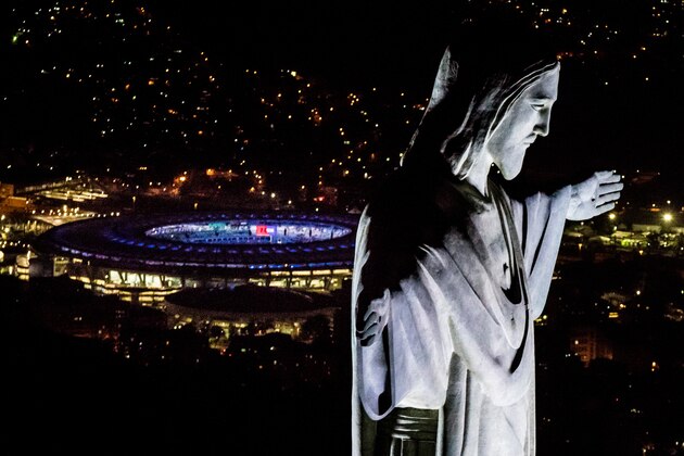RIO DE JANEIRO, BRAZIL - JULY 31:  The Christ the Redeemer statue and Maracana Stadium are seen on July 31, 2016 in Rio de Janeiro, Brazil. Rio 2016 will be the first Olympic Games in South America. The event will take place between August 5-21. (Photo by Buda Mendes/Getty Images)